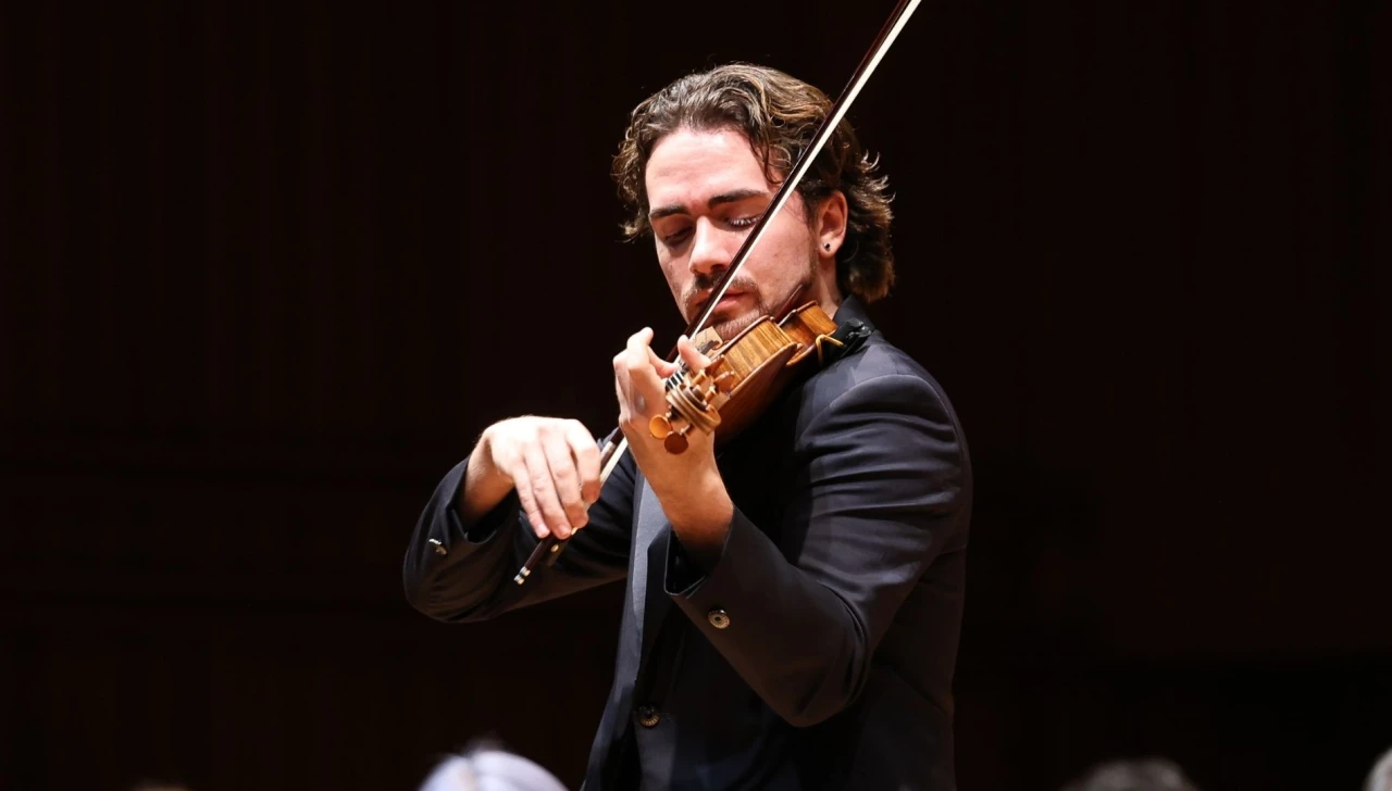 Giuseppe Gibboni, Türkiye'deki ilk konserini İş Sanat'ta verdi