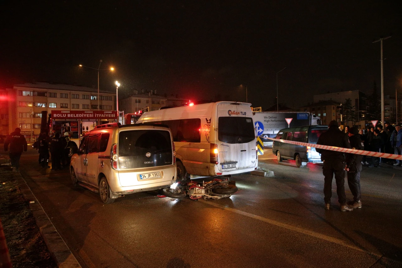 Bolu'da zincirleme trafik kazasında motosiklet sürücüsü hayatını kaybetti