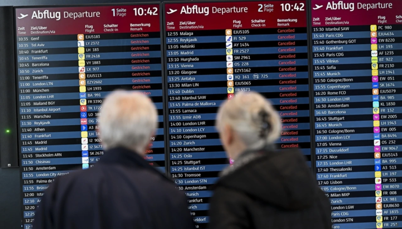 Hamburg Havalimanı'nda 40 binden fazla yolcunun etkilendiği grev