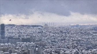 İstanbul'da 4 gün sürecek kar yağışıyla buzlanma riski artıyor