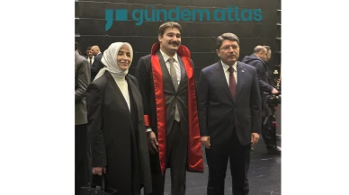 Geçtiğimiz günlerdeki hakimlik kurası töreninden  bir fotoğraf karesi