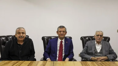 CHP Lideri Özgür Özel, Ahmet Türk'e geçmiş olsun ziyareti