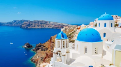 Santorini: İçinde cehennem uyuyan cennet